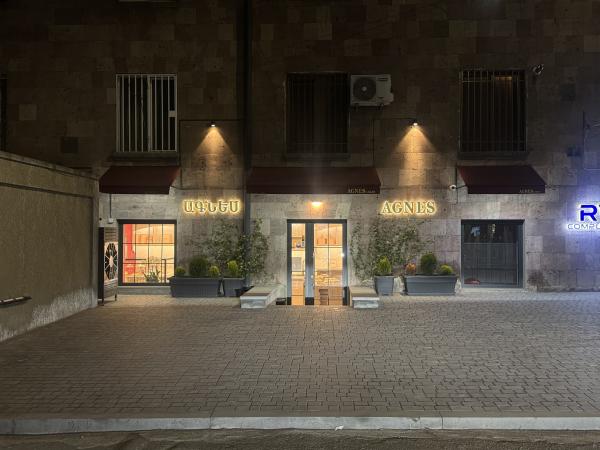 Shop 2